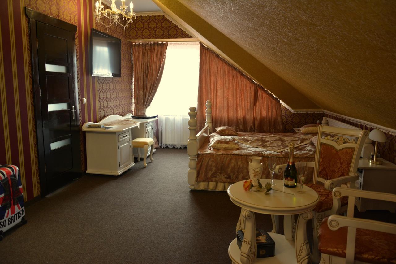 Golden Palace Дубовое Экстерьер фото