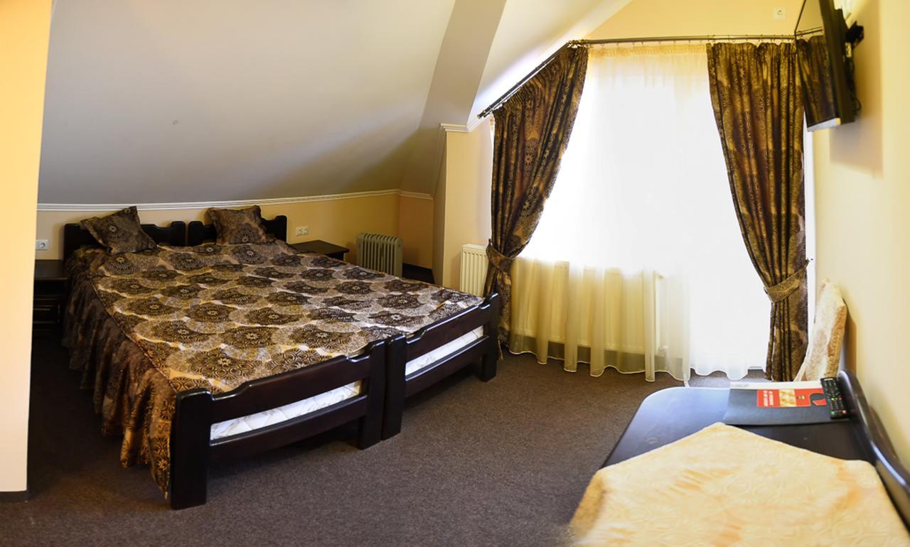 Golden Palace Дубовое Экстерьер фото